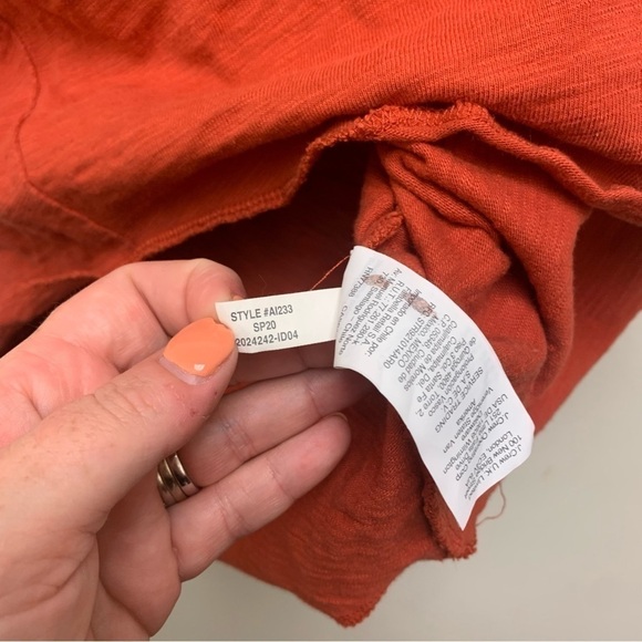 Madewell Raw-Edge Henley Tee Shirt - Picture 9 of 11